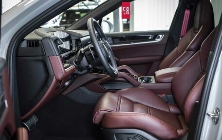 Porsche Cayenne III, 2025 год, 20 000 000 рублей, 18 фотография