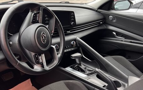 Hyundai Elantra, 2021 год, 2 350 000 рублей, 7 фотография