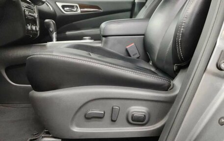 Nissan Pathfinder, 2015 год, 1 899 000 рублей, 10 фотография