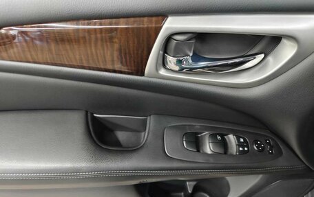 Nissan Pathfinder, 2015 год, 1 899 000 рублей, 8 фотография