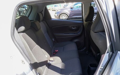 Toyota Vitz, 2019 год, 1 170 000 рублей, 9 фотография