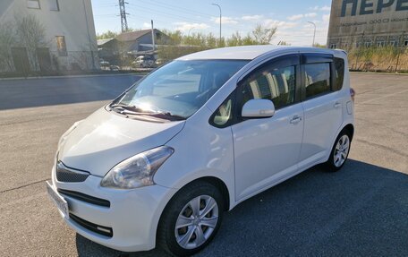 Toyota Ractis I, 2010 год, 990 000 рублей, 2 фотография