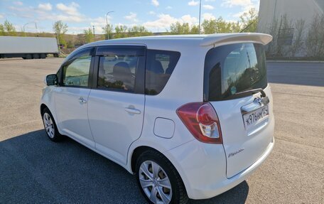 Toyota Ractis I, 2010 год, 990 000 рублей, 3 фотография