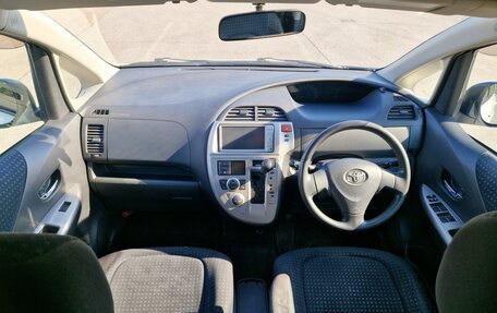 Toyota Ractis I, 2010 год, 990 000 рублей, 5 фотография