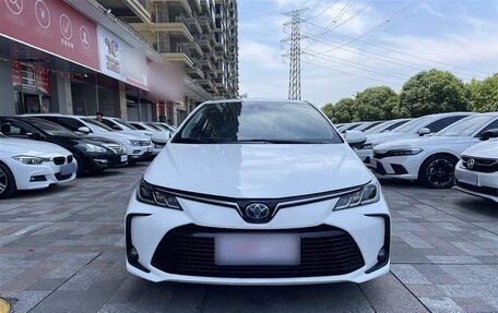 Toyota Corolla, 2022 год, 1 830 000 рублей, 2 фотография