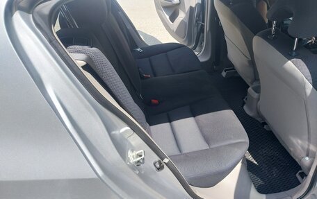 Honda Insight II рестайлинг, 2009 год, 750 000 рублей, 7 фотография