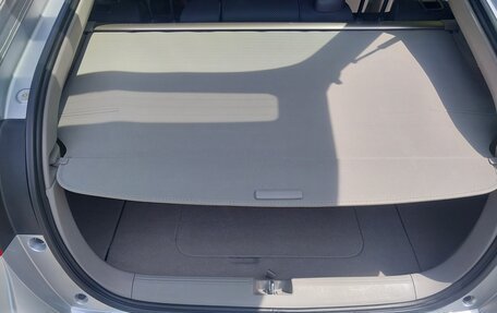 Honda Insight II рестайлинг, 2009 год, 750 000 рублей, 17 фотография