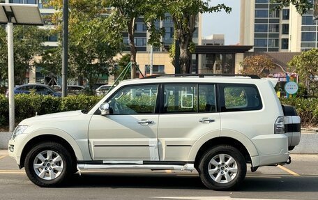Mitsubishi Pajero IV, 2022 год, 3 753 024 рублей, 3 фотография