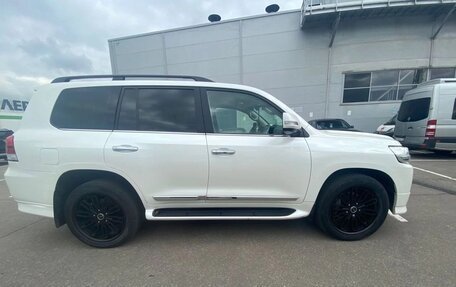 Toyota Land Cruiser 200, 2015 год, 5 200 000 рублей, 4 фотография