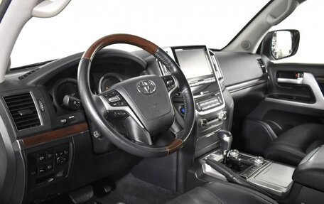 Toyota Land Cruiser 200, 2015 год, 5 200 000 рублей, 12 фотография