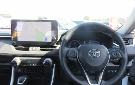 Toyota RAV4, 2022 год, 2 350 000 рублей, 10 фотография