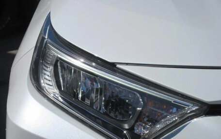 Toyota RAV4, 2022 год, 2 350 000 рублей, 13 фотография