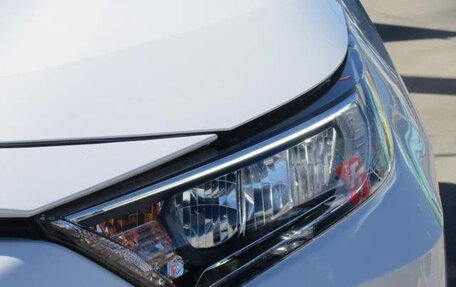 Toyota RAV4, 2022 год, 2 350 000 рублей, 14 фотография