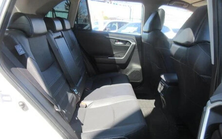 Toyota RAV4, 2022 год, 2 350 000 рублей, 19 фотография