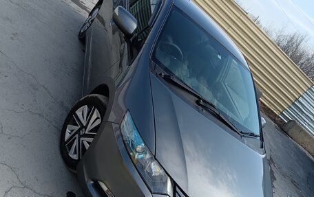Honda Insight II рестайлинг, 2009 год, 1 100 000 рублей, 2 фотография