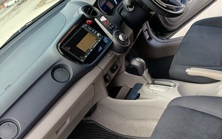 Honda Insight II рестайлинг, 2009 год, 1 100 000 рублей, 13 фотография