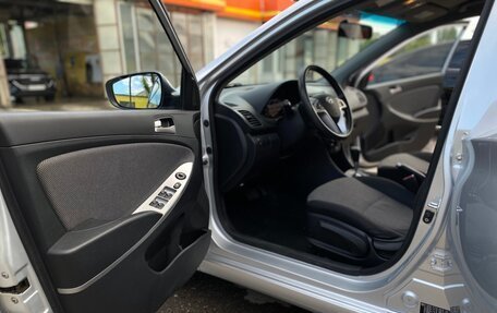 Hyundai Solaris II рестайлинг, 2012 год, 950 000 рублей, 20 фотография
