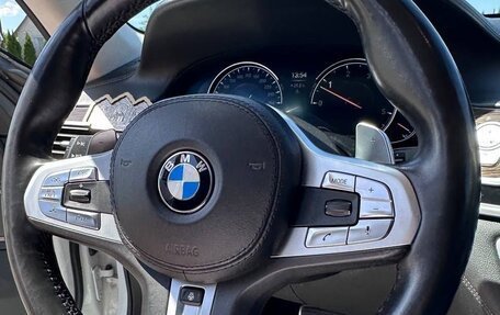 BMW 7 серия, 2018 год, 3 950 000 рублей, 9 фотография