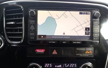 Mitsubishi Outlander III рестайлинг 3, 2013 год, 1 550 000 рублей, 9 фотография