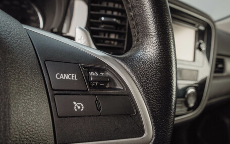 Mitsubishi Outlander III рестайлинг 3, 2013 год, 1 849 000 рублей, 12 фотография