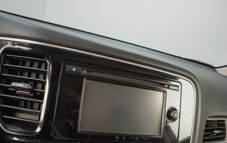 Mitsubishi Outlander III рестайлинг 3, 2013 год, 1 849 000 рублей, 15 фотография
