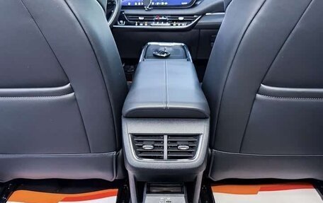Buick LaCrosse, 2023 год, 2 840 000 рублей, 14 фотография