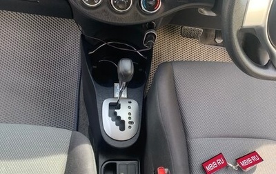 Toyota Vitz, 2013 год, 890 000 рублей, 1 фотография
