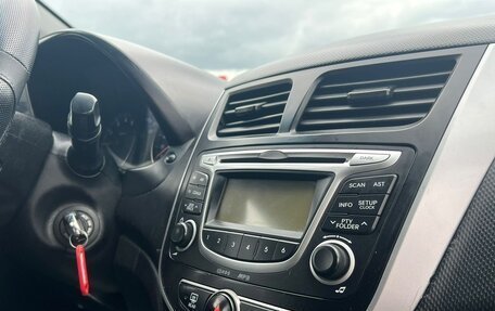 Hyundai Solaris II рестайлинг, 2016 год, 678 000 рублей, 13 фотография