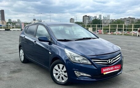 Hyundai Solaris II рестайлинг, 2016 год, 678 000 рублей, 3 фотография