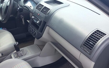 Volkswagen Polo IV рестайлинг, 2007 год, 250 000 рублей, 6 фотография