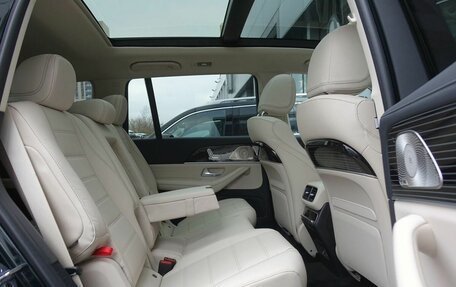 Mercedes-Benz GLS, 2023 год, 17 500 000 рублей, 31 фотография