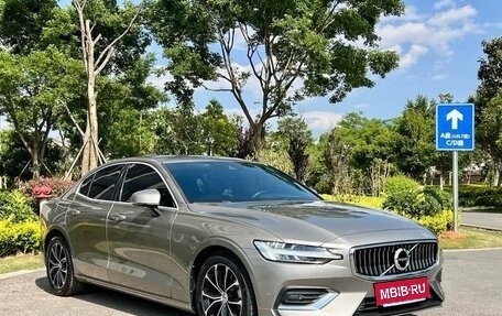 Volvo S60 III, 2021 год, 2 304 100 рублей, 3 фотография