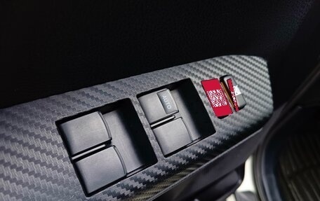 Toyota RAV4, 2015 год, 1 999 995 рублей, 11 фотография