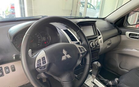 Mitsubishi Pajero Sport II рестайлинг, 2012 год, 1 599 999 рублей, 14 фотография