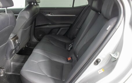 Toyota Camry, 2018 год, 2 875 000 рублей, 11 фотография