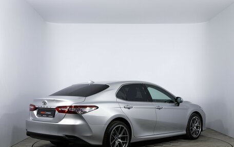 Toyota Camry, 2018 год, 2 875 000 рублей, 5 фотография