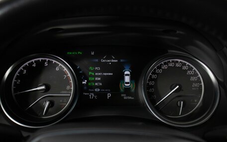 Toyota Camry, 2018 год, 2 875 000 рублей, 12 фотография