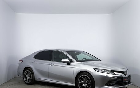 Toyota Camry, 2018 год, 2 875 000 рублей, 3 фотография