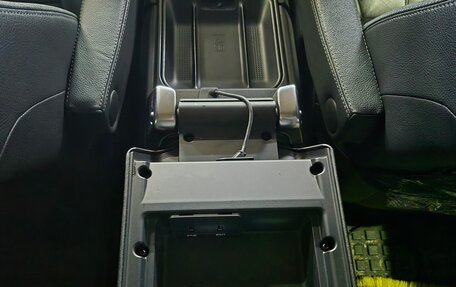 Land Rover Discovery IV, 2011 год, 1 899 900 рублей, 13 фотография