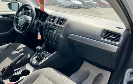 Volkswagen Jetta VI, 2015 год, 999 999 рублей, 12 фотография