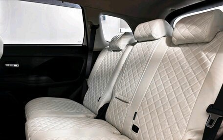 Mitsubishi Outlander III рестайлинг 3, 2018 год, 1 749 000 рублей, 12 фотография