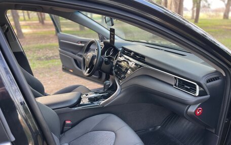 Toyota Camry, 2020 год, 2 150 000 рублей, 16 фотография