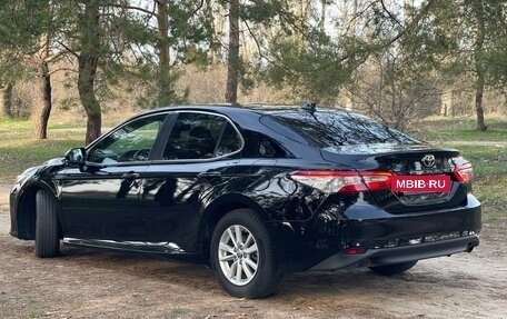 Toyota Camry, 2020 год, 2 150 000 рублей, 3 фотография