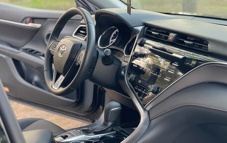 Toyota Camry, 2020 год, 2 150 000 рублей, 17 фотография