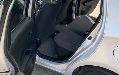 Toyota Vitz, 2013 год, 890 000 рублей, 14 фотография