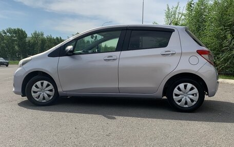 Toyota Vitz, 2013 год, 890 000 рублей, 29 фотография