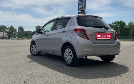 Toyota Vitz, 2013 год, 890 000 рублей, 28 фотография