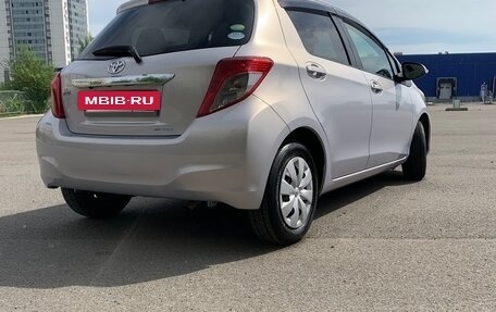 Toyota Vitz, 2013 год, 890 000 рублей, 25 фотография