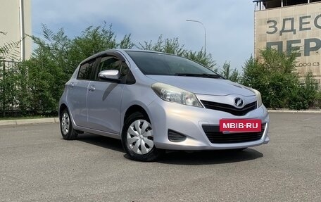 Toyota Vitz, 2013 год, 890 000 рублей, 32 фотография