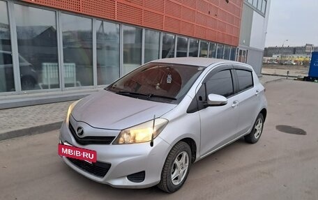 Toyota Vitz, 2011 год, 700 000 рублей, 2 фотография